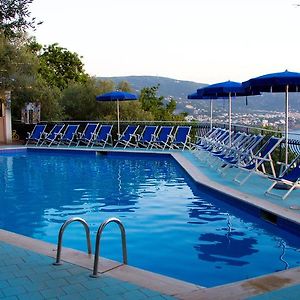 Villaggio Turistico Baia Serena